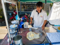 Crêpe à la banane dégustée après une sortie à vélo à Chiang Rai en Thaïlande