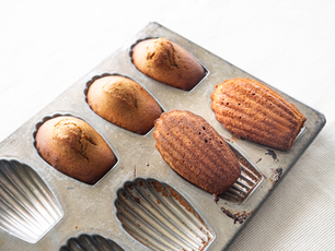 Madeleines dans leur moule